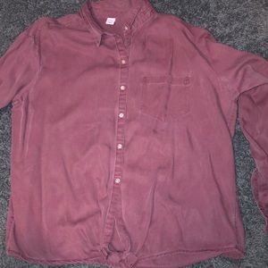 Long sleeve flannel with tie at the bottom